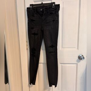 Women’s American Eagle, black skinny jeans